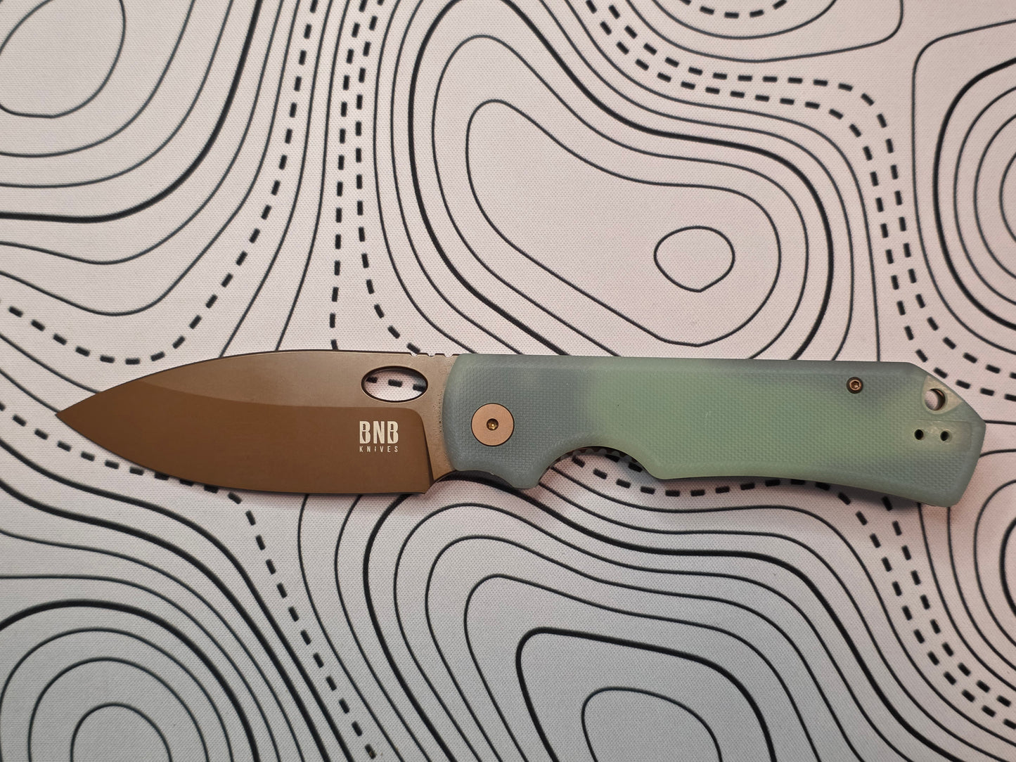 BNB Stryker Jade/Dune